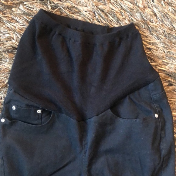 NWT BooHoo Blue Maternity Distressed Over The Bump Skinny Jeans  Size 6 - Picture 12 of 16